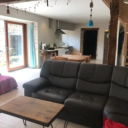 Holiday home Corps De Ferme Avec Un Immense Jardin Agreable