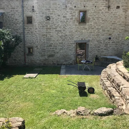 Corps De Ferme Avec Un Immense Jardin Agreable Holiday home